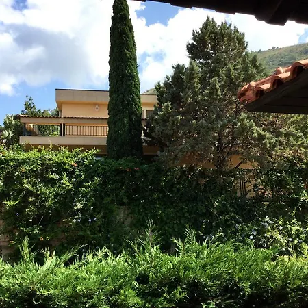 住宿加早餐酒店 吉奥吉别墅住宿加早餐酒店 4*