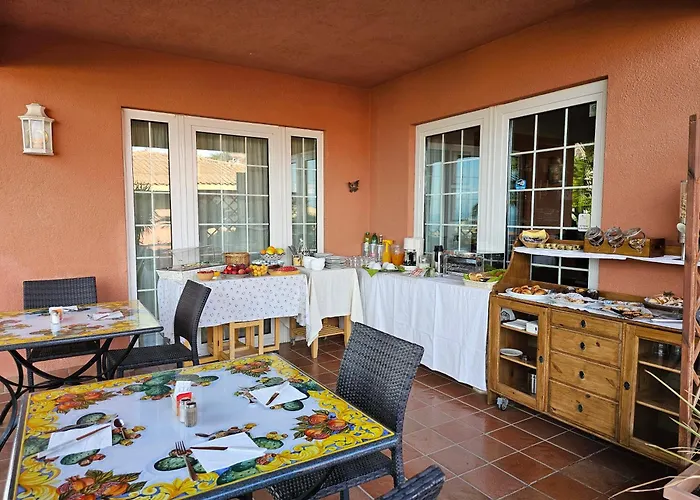 Oda ve Kahvaltı Di Giorgi Cefalù